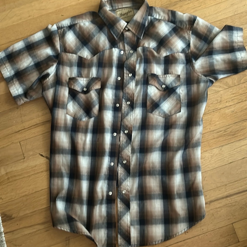 Large Western button snap shirt